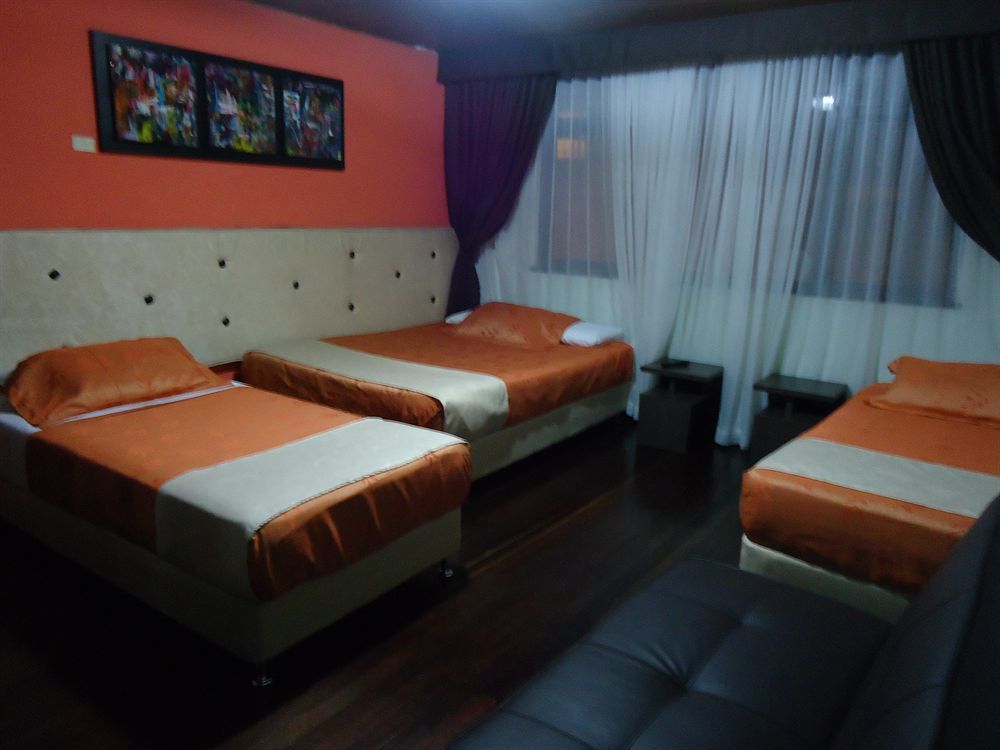 Hotel Central House A 5 Min De La Embajada Americana Bogotá Kültér fotó